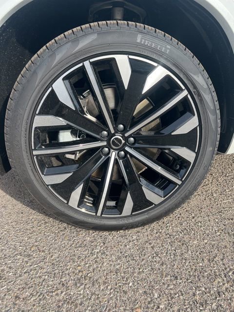 New 2026 Volvo XC90 T8 Plus w/ Protection Package Premier image 36