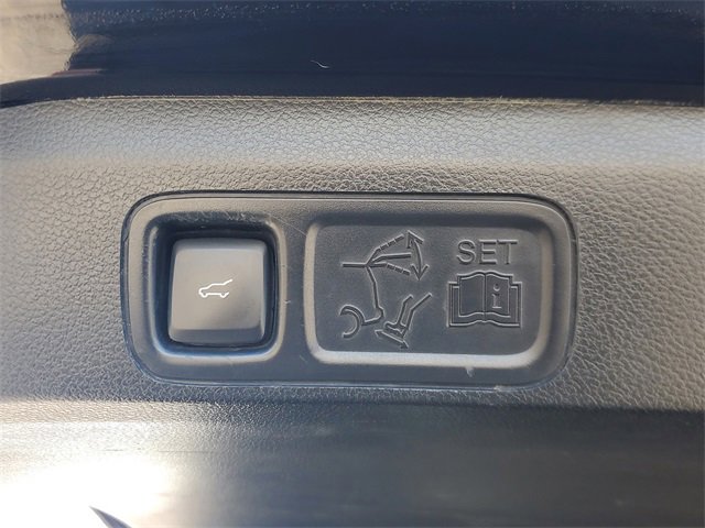 Used 2020 Ford Expedition Limited w/ Equipment Group 303A image 8