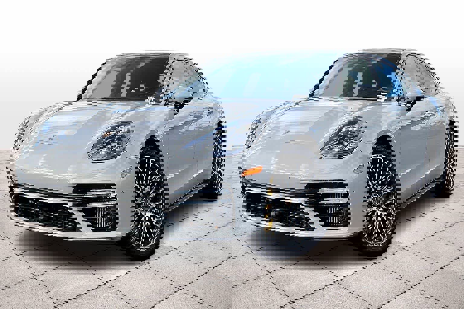 Used 2022 Porsche Panamera Turbo S image 1