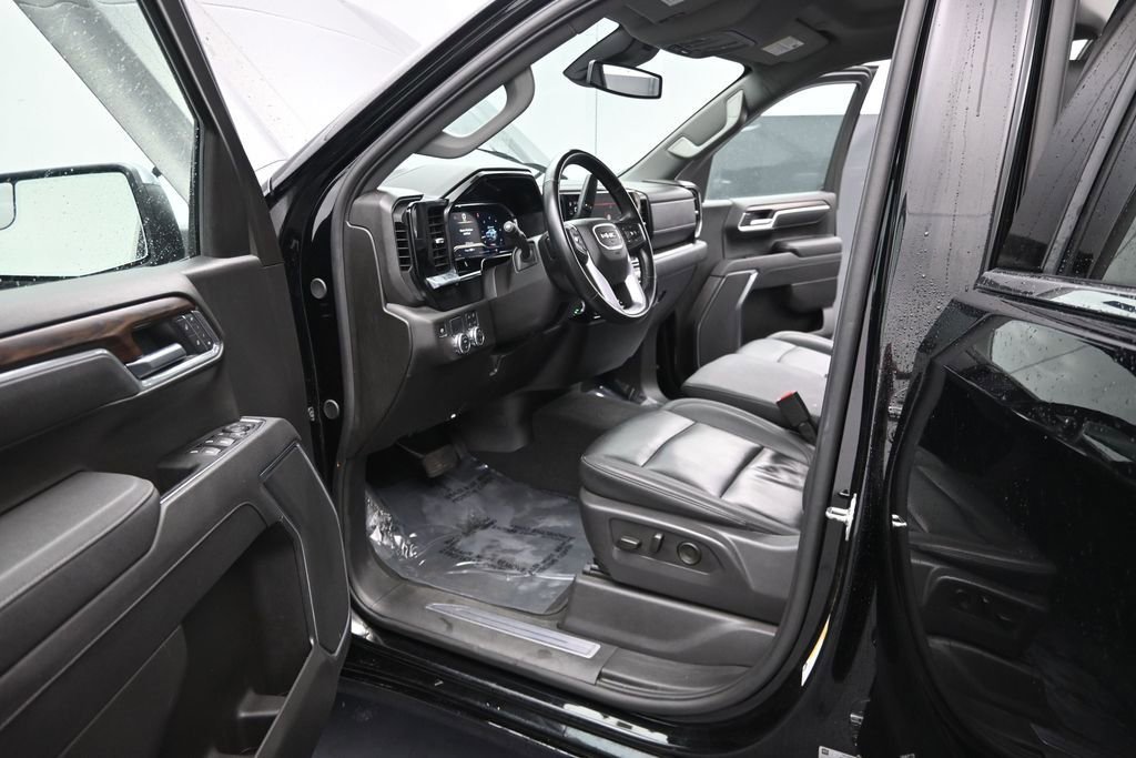 Used 2025 GMC Sierra 1500 SLT RWD image 15