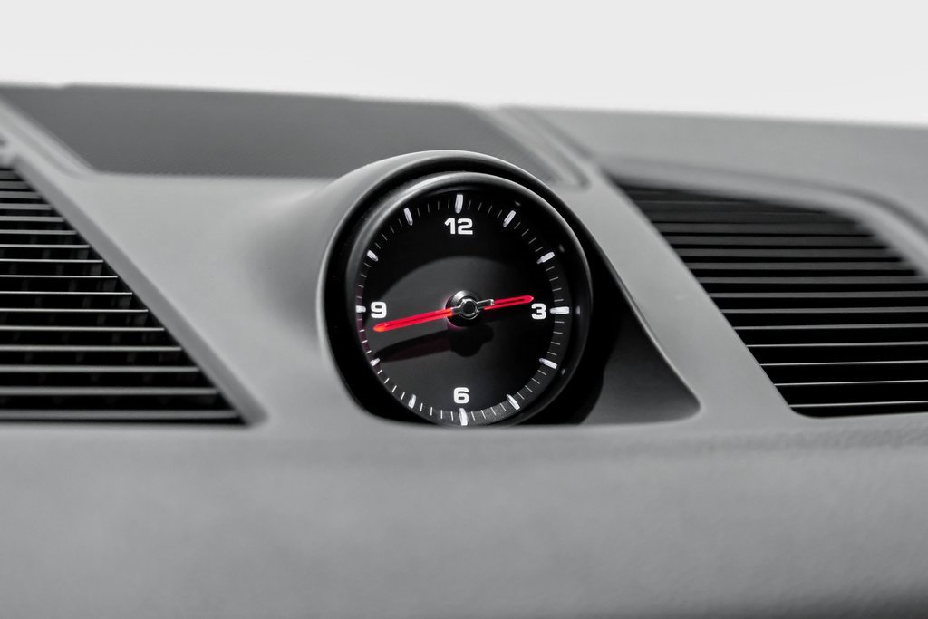 Used 2023 Porsche Cayenne image 27