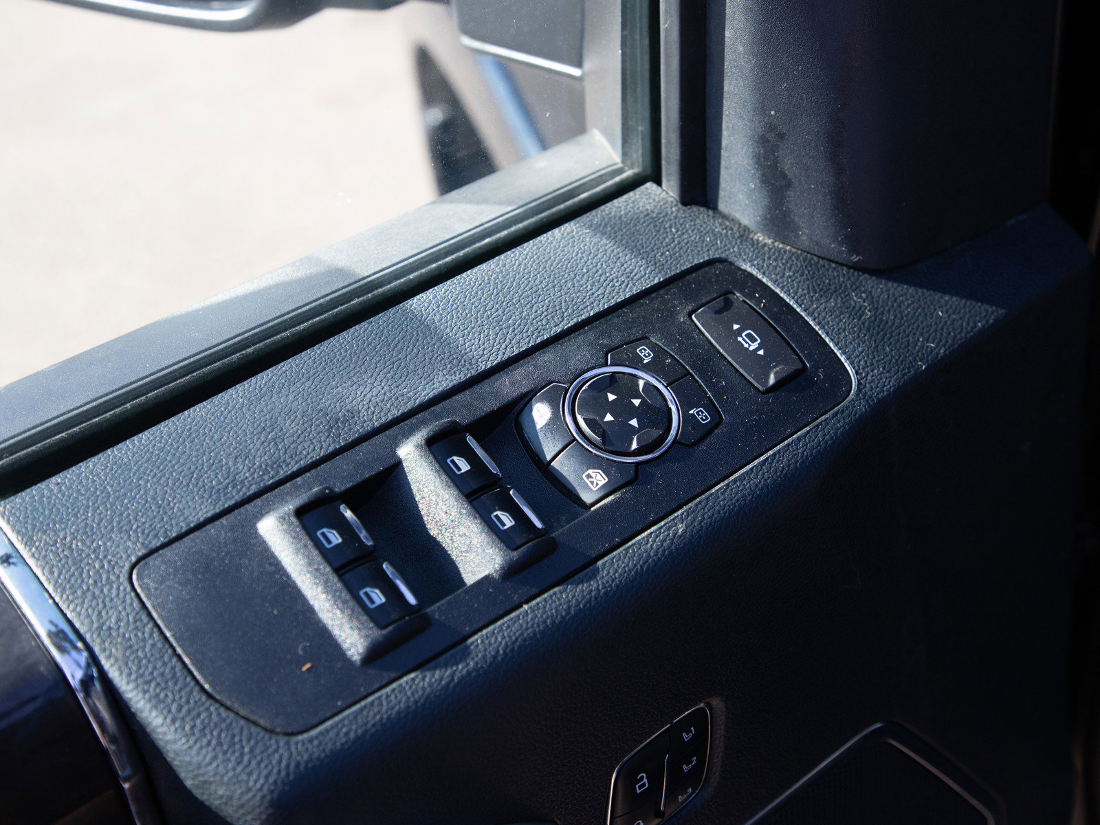 Used 2022 Ford F250 Lariat w/ Tremor Off-Road Package image 20