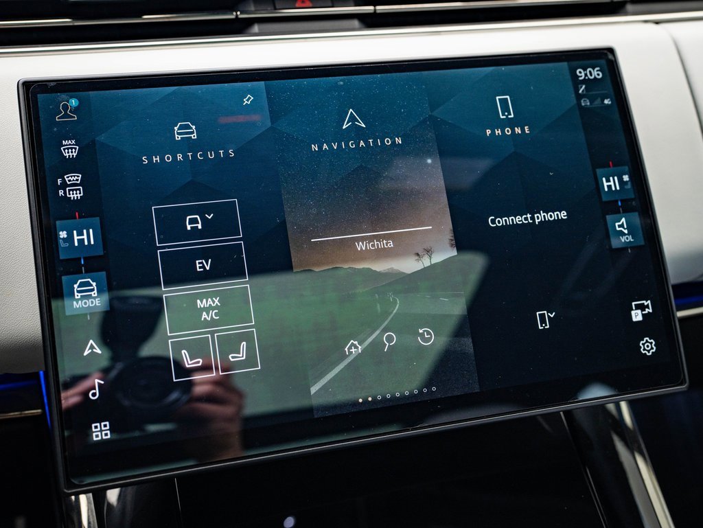 Used 2025 Land Rover Range Rover Sport Dynamic SE image 30