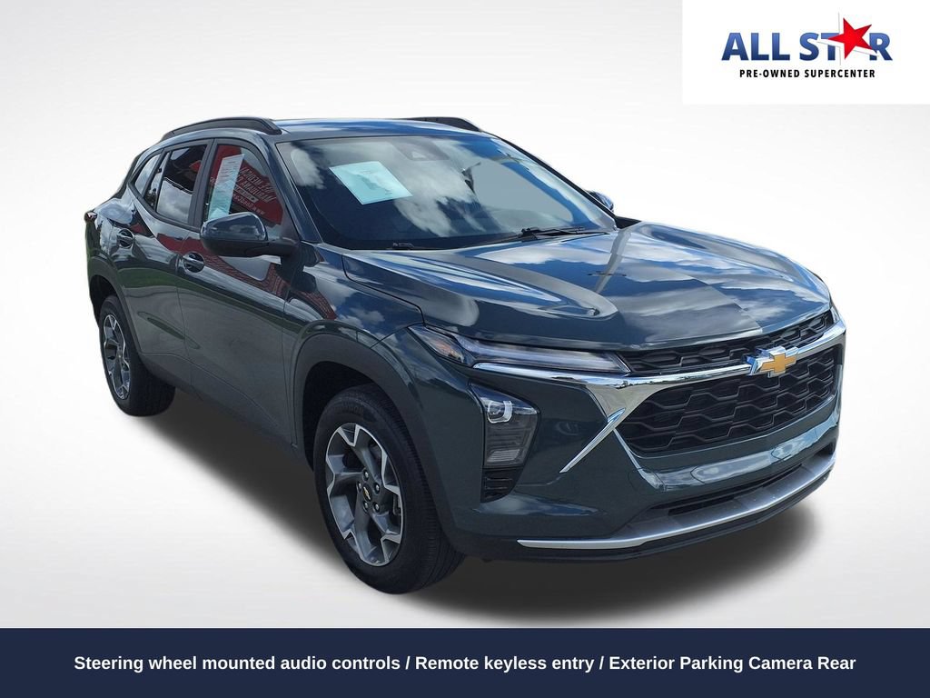 Used 2025 Chevrolet Trax LT