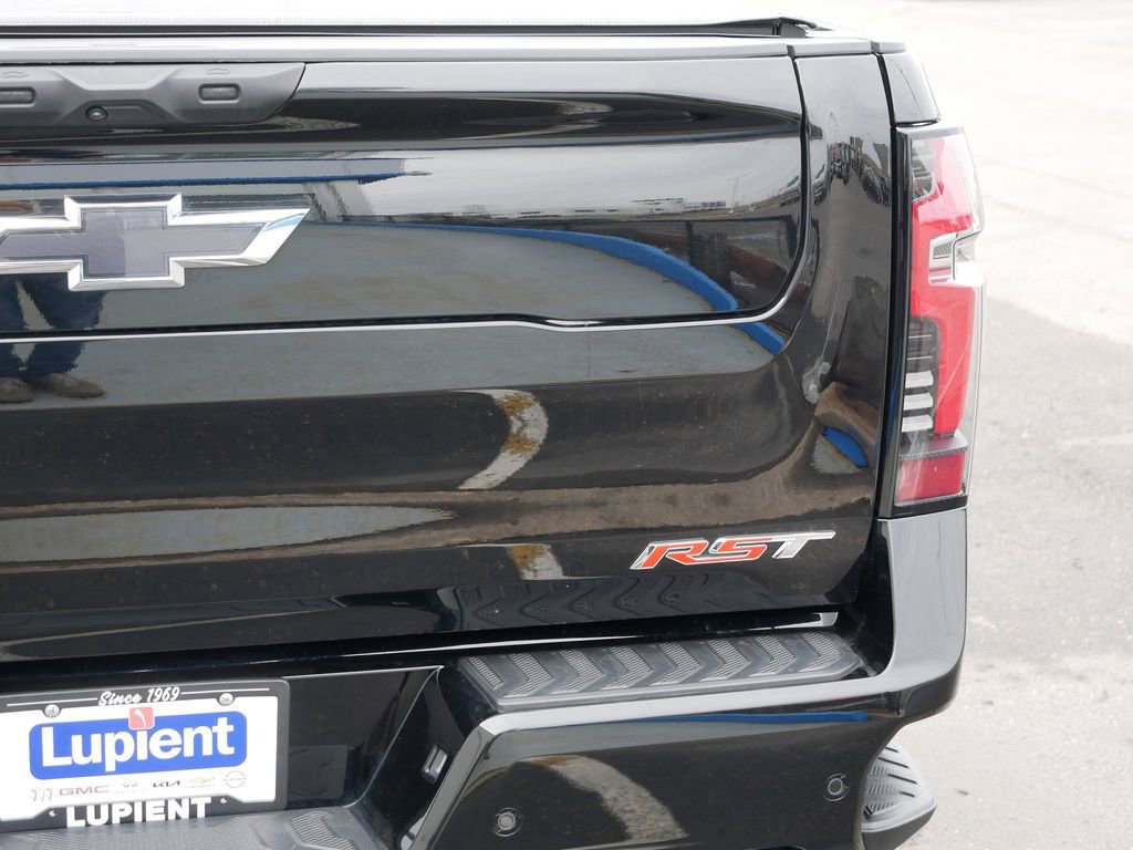 Used 2024 Chevrolet Silverado EV RST image 6