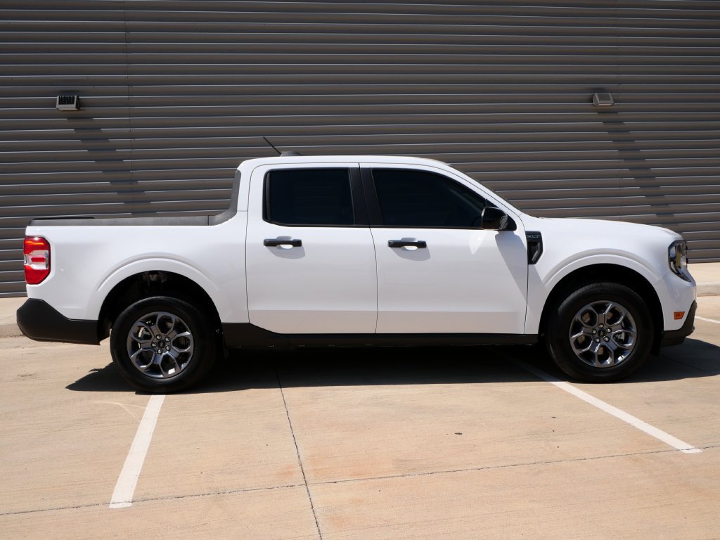 New 2026 Ford Maverick XLT w/ Equipment Group 301A AWD/4WD image 2