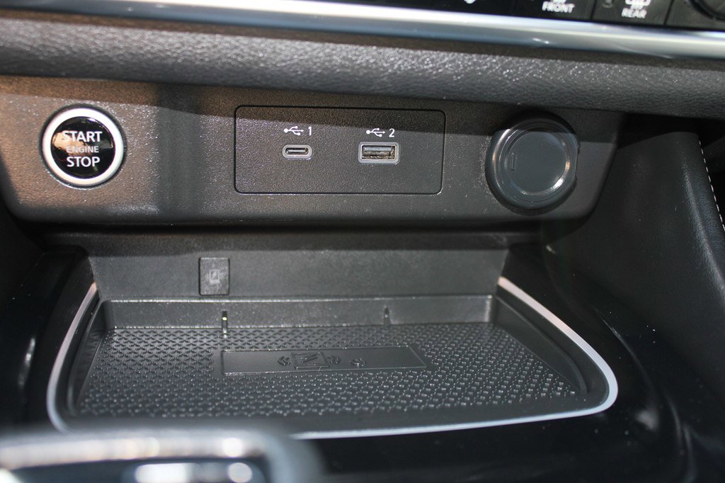 Used 2021 Nissan Rogue Platinum AWD/4WD image 19