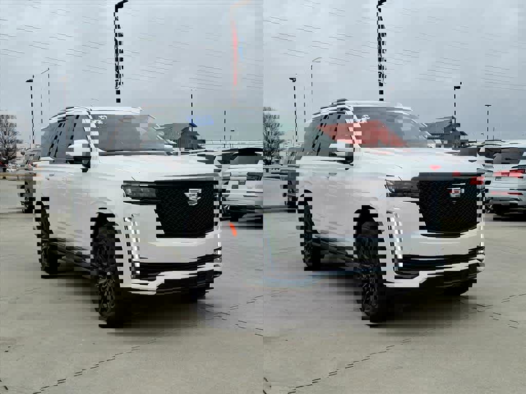 Used 2023 Cadillac Escalade Sport Platinum w/ LPO, ONYX Package image 8