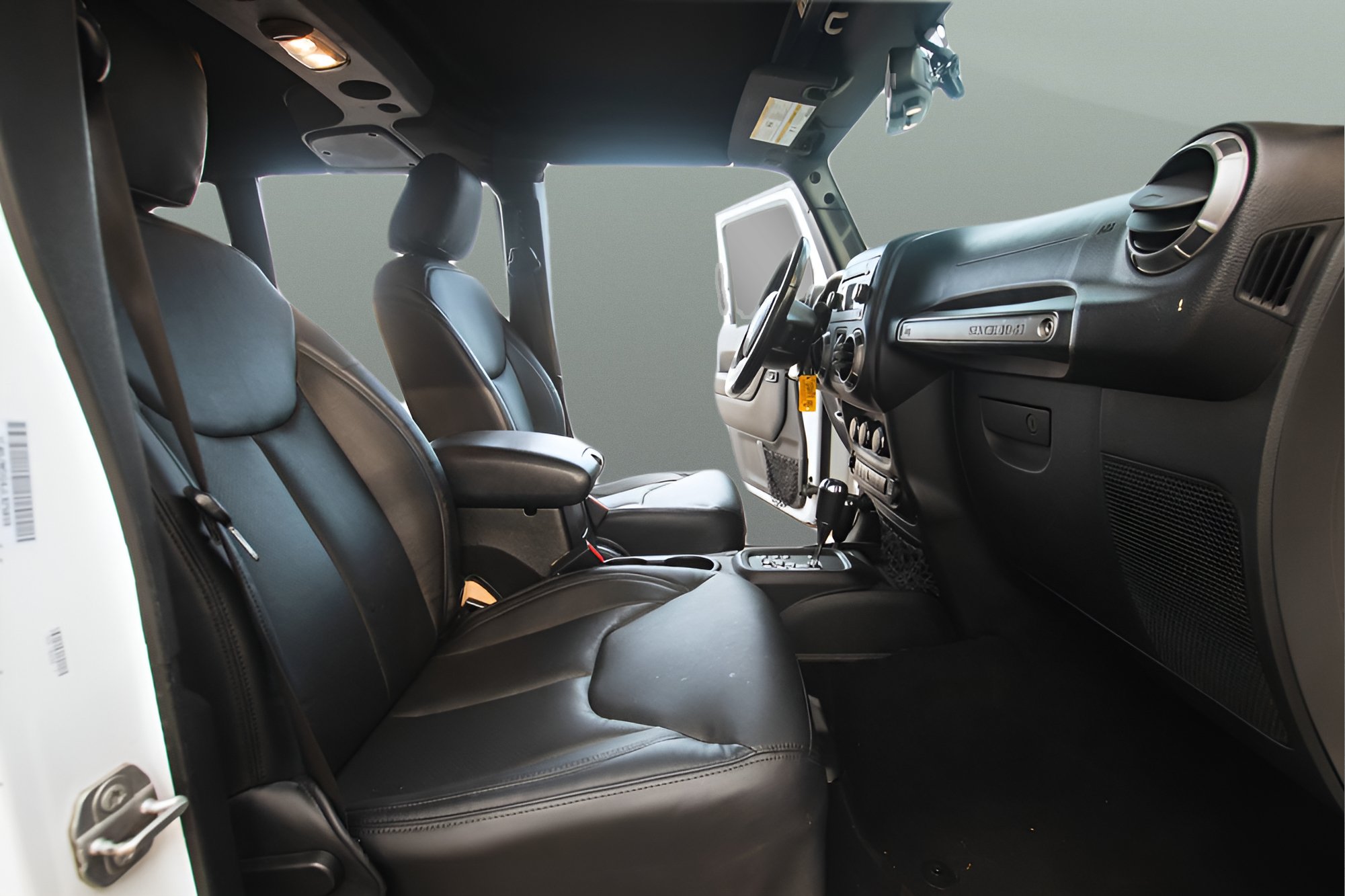 Used 2018 Jeep Wrangler Unlimited Sport S AWD/4WD image 14