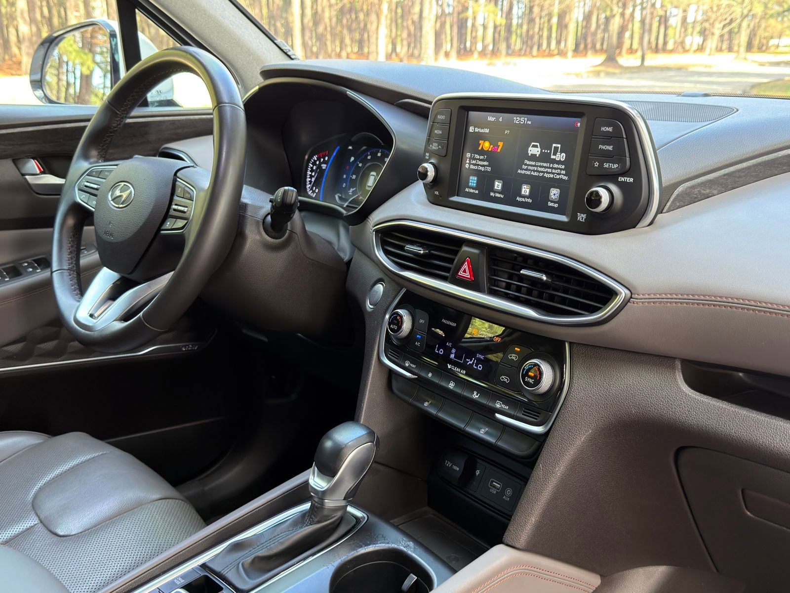 Used 2020 Hyundai Santa Fe SEL image 19