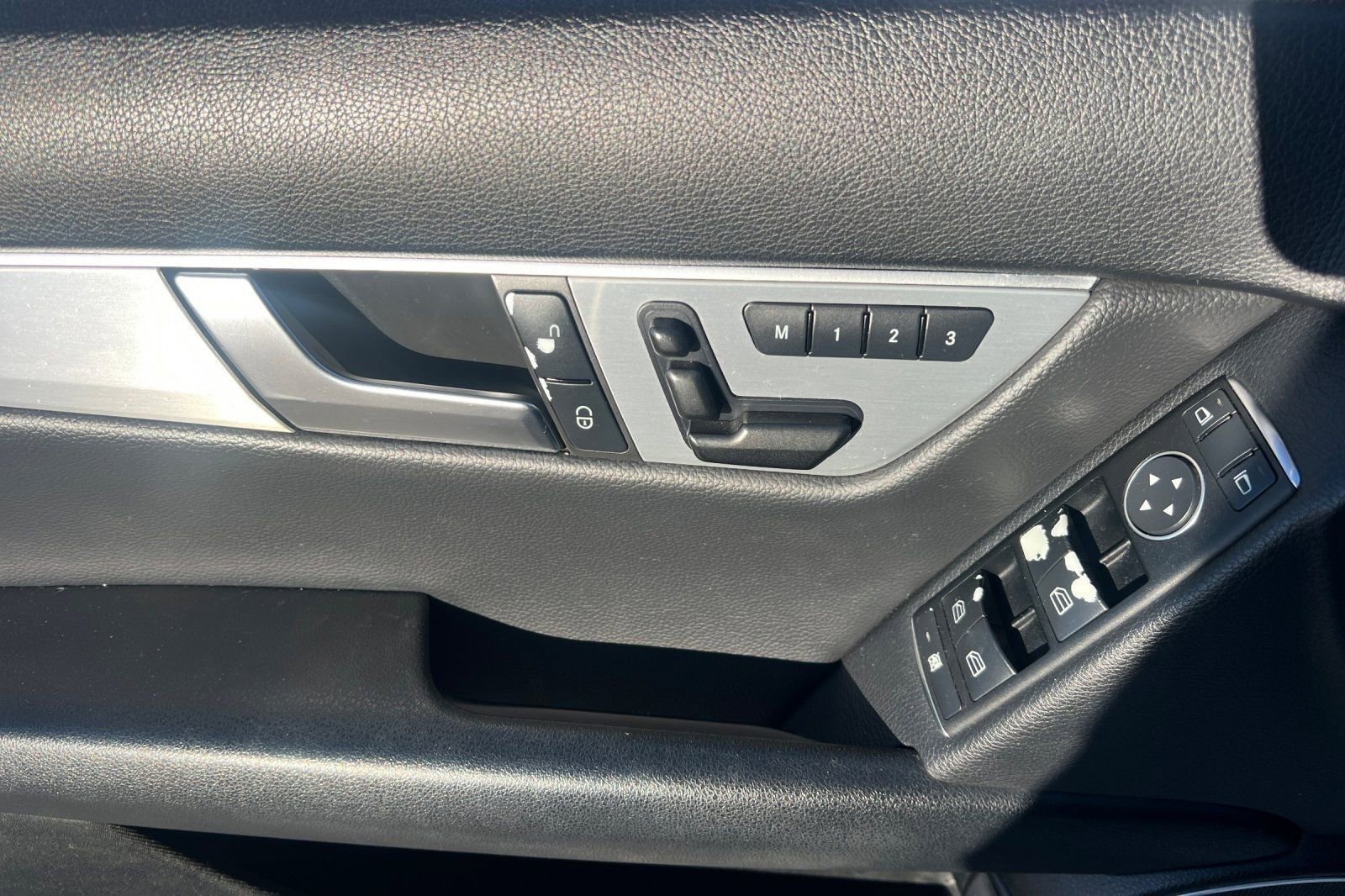 Used 2013 Mercedes-Benz C 250 Sedan image 9