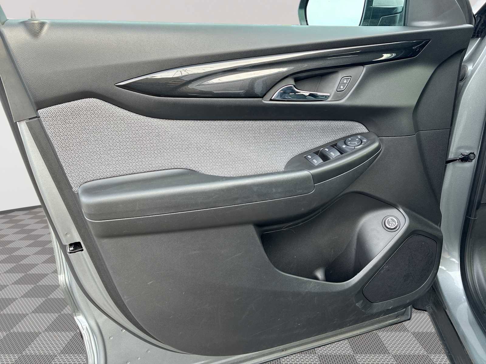 Certified 2024 Chevrolet TrailBlazer LT w/ Convenience Package image 21