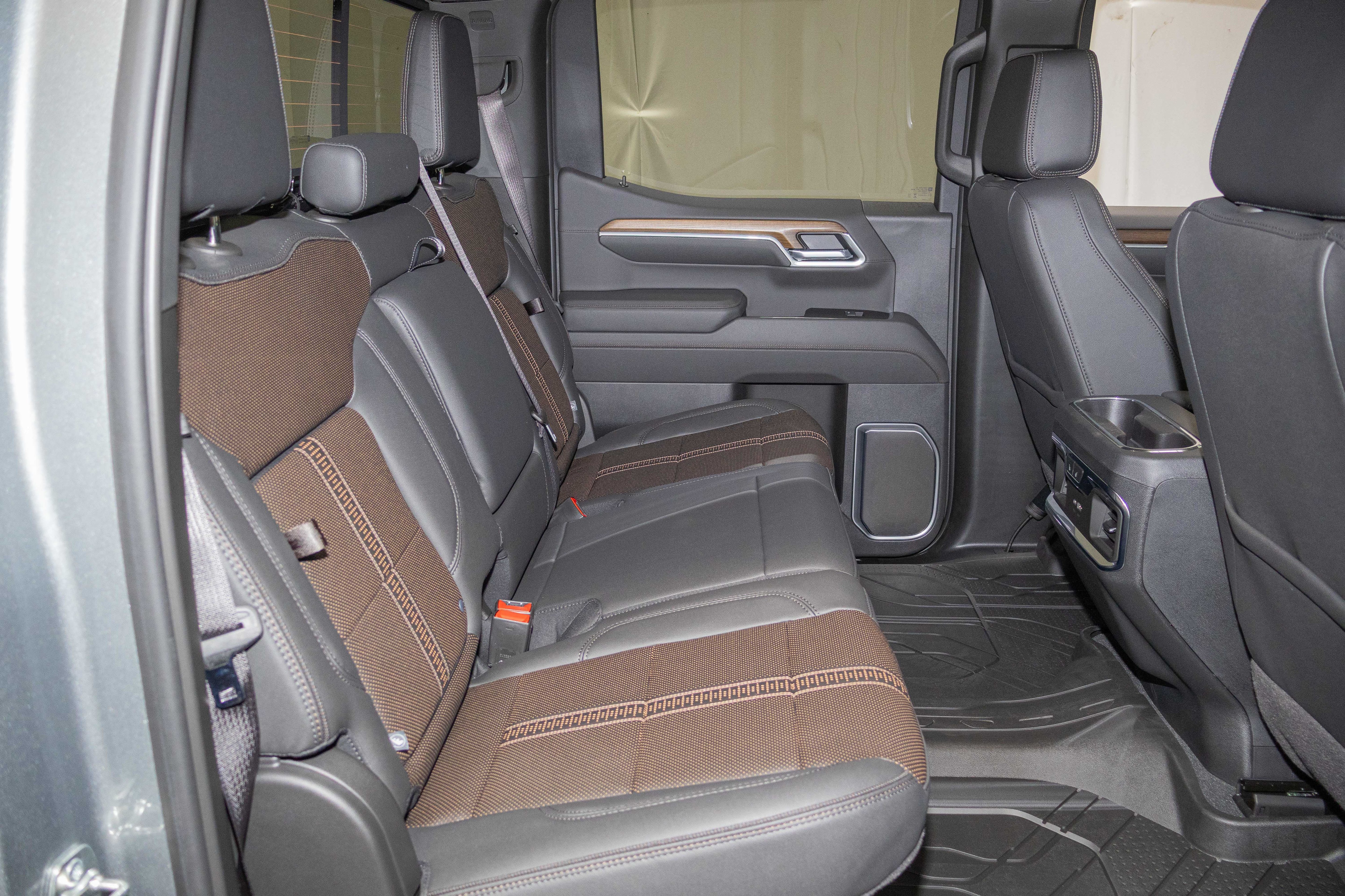 New 2026 Chevrolet Silverado 1500 High Country AWD/4WD image 12