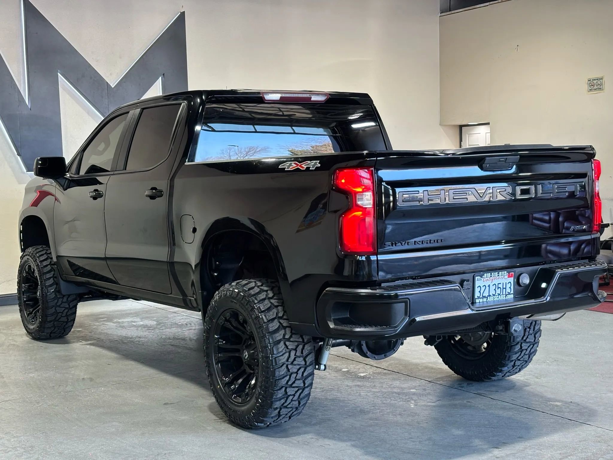 Used 2021 Chevrolet Silverado 1500 RST w/ LPO, Blackout Package image 4