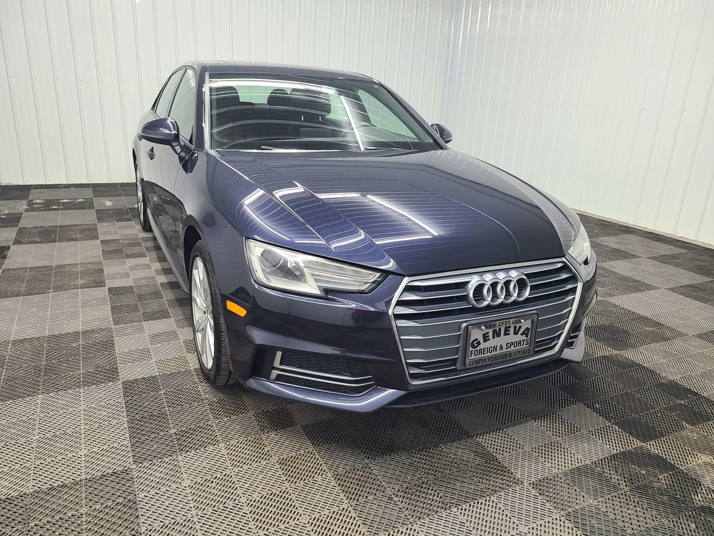 Used 2018 Audi A4 2.0T Ultra Premium w/ Convenience Package FWD image 5