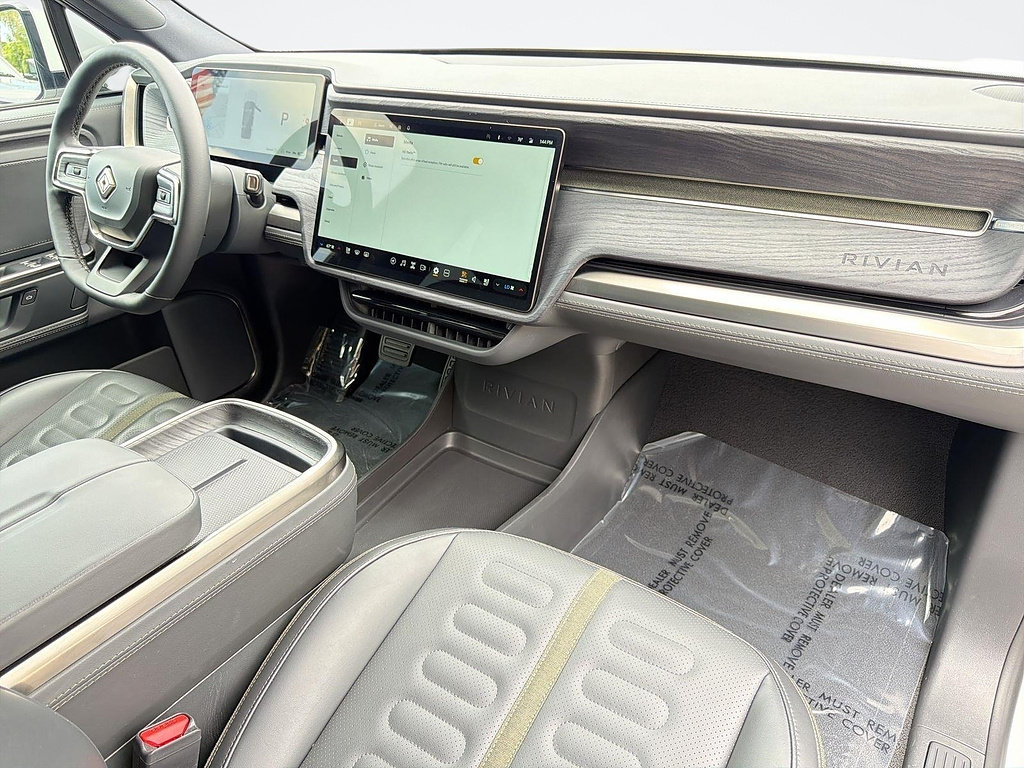 Used 2025 Rivian R1S Adventure AWD/4WD image 35