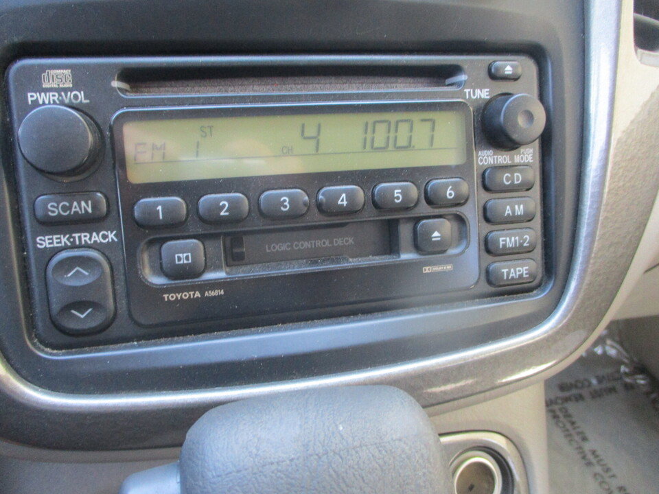 Used 2003 Toyota Highlander Limited FWD image 32