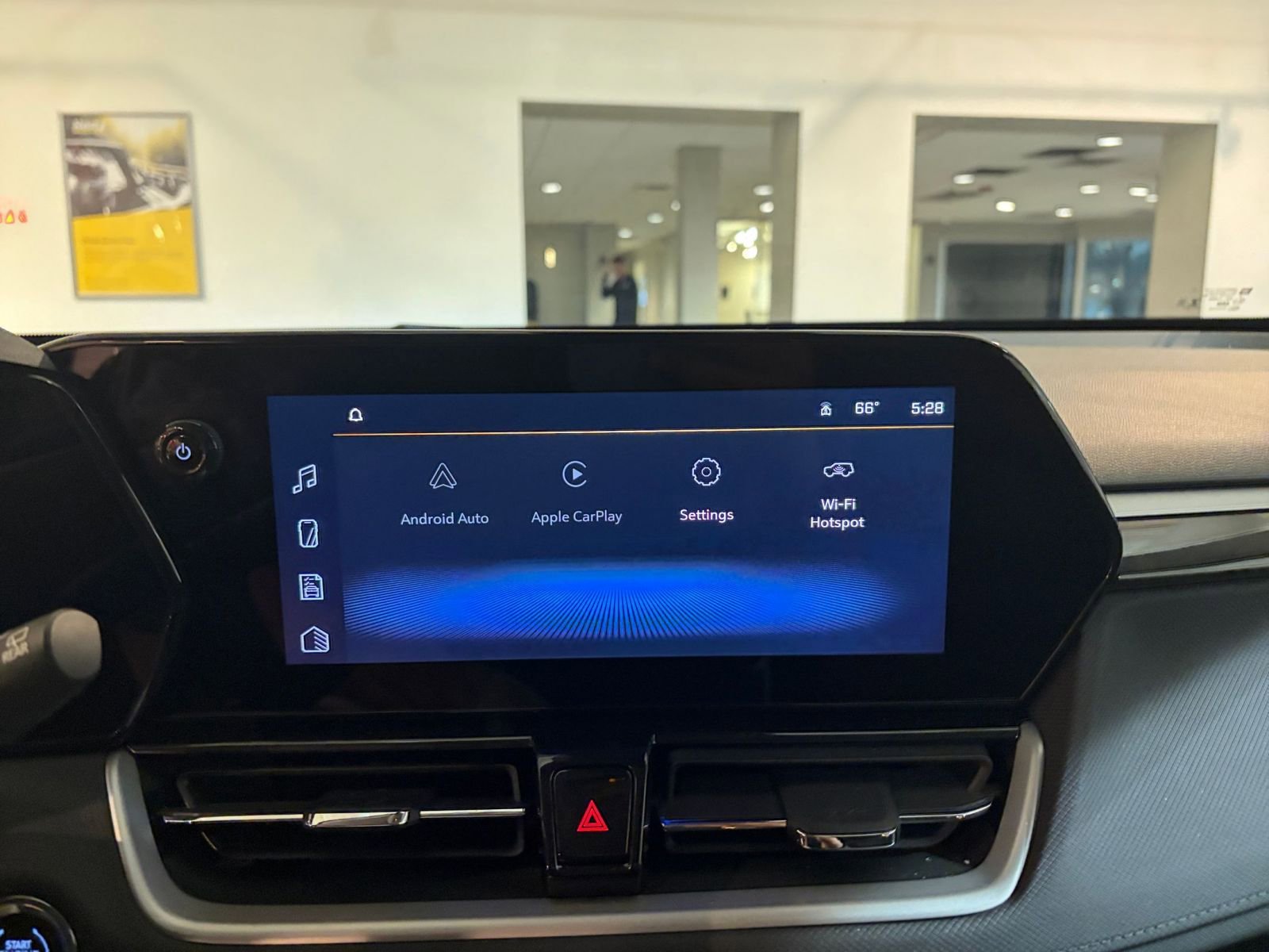 Used 2025 Chevrolet TrailBlazer LT image 22