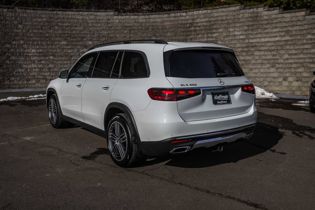 Used 2024 Mercedes-Benz GLS 450 4MATIC image 8