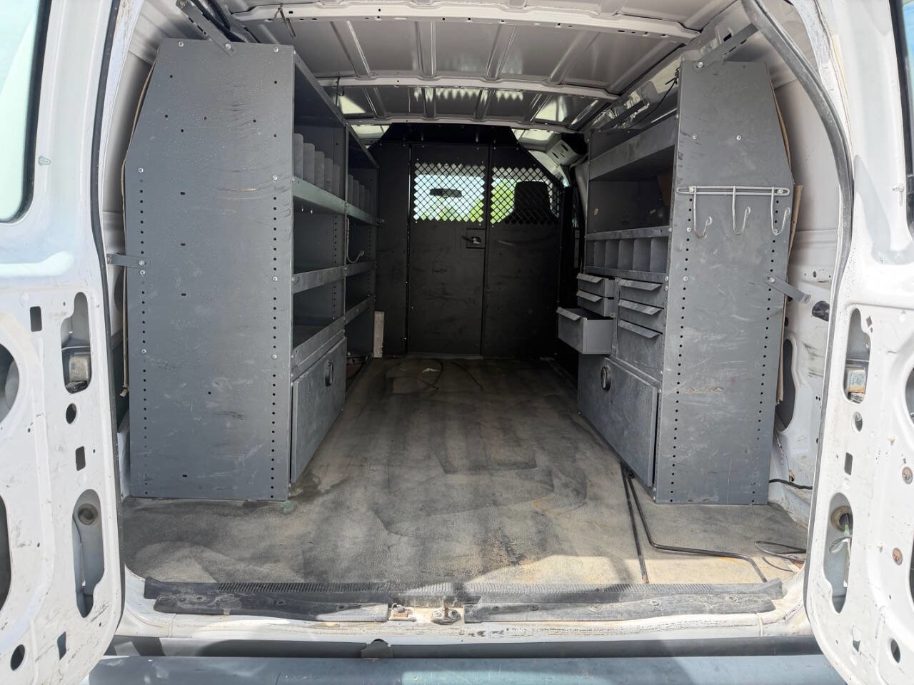 Used 2014 Ford E-150 and Econoline 150 RWD image 11