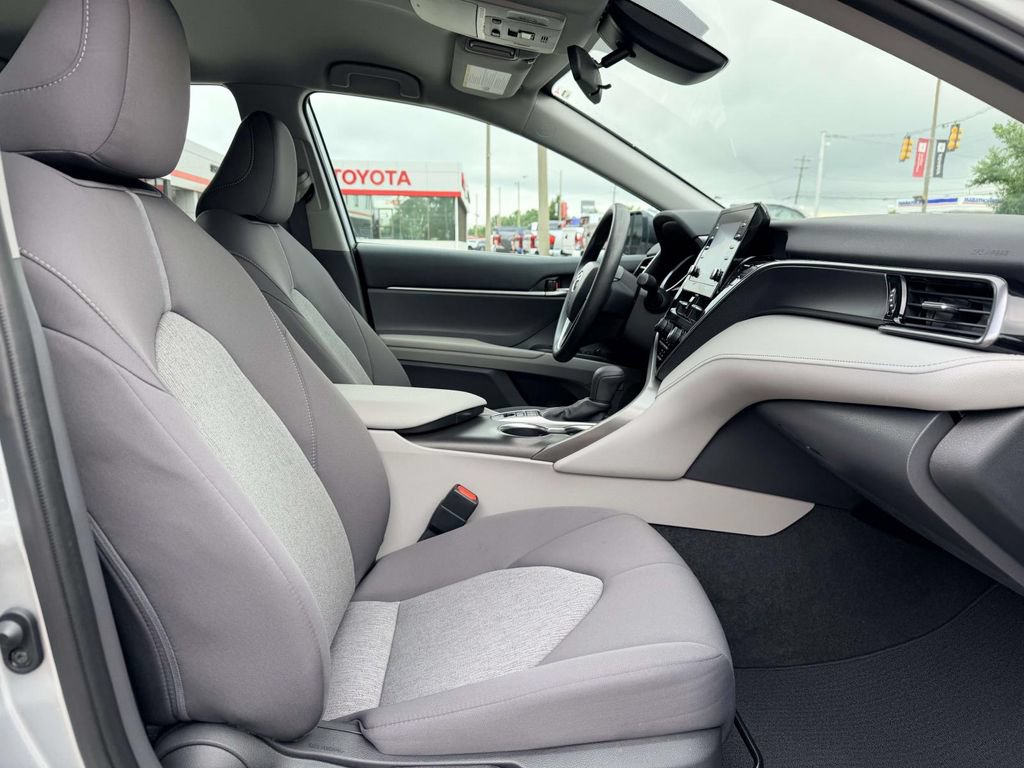 Certified 2022 Toyota Camry LE FWD image 13