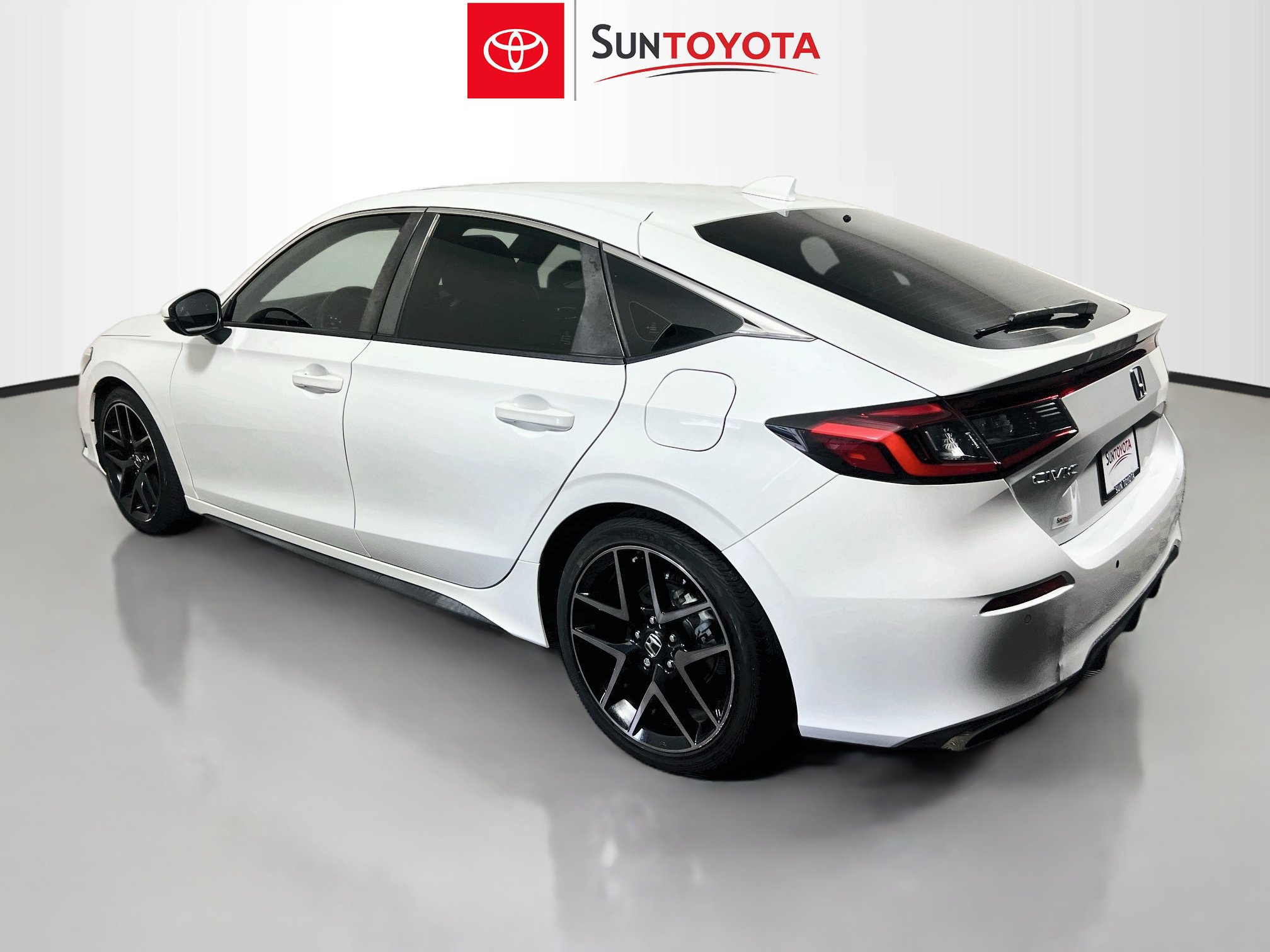 Used 2022 Honda Civic Sport Touring image 6