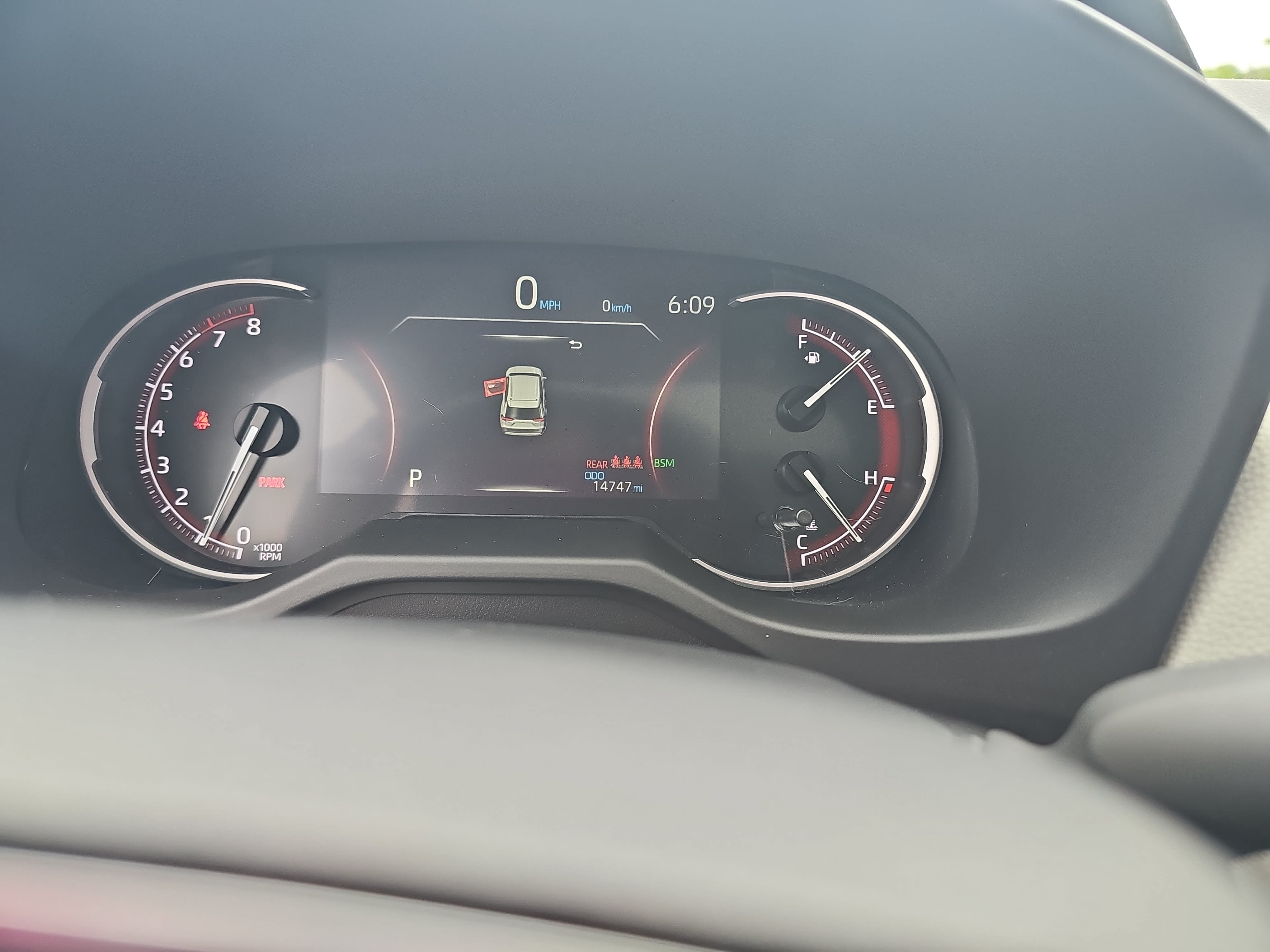 Used 2024 Toyota RAV4 XLE Premium FWD image 19