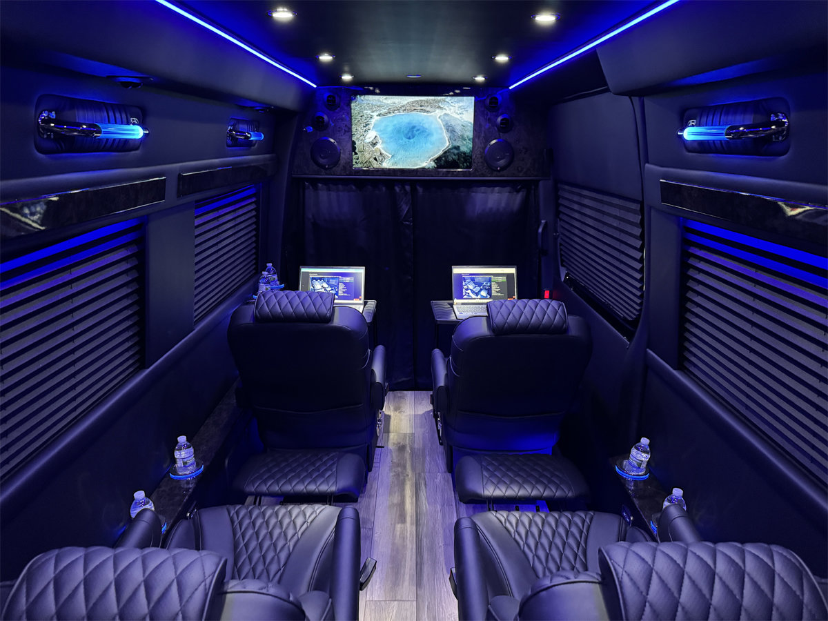 Used 2024 Mercedes-Benz Sprinter 2500 image 5