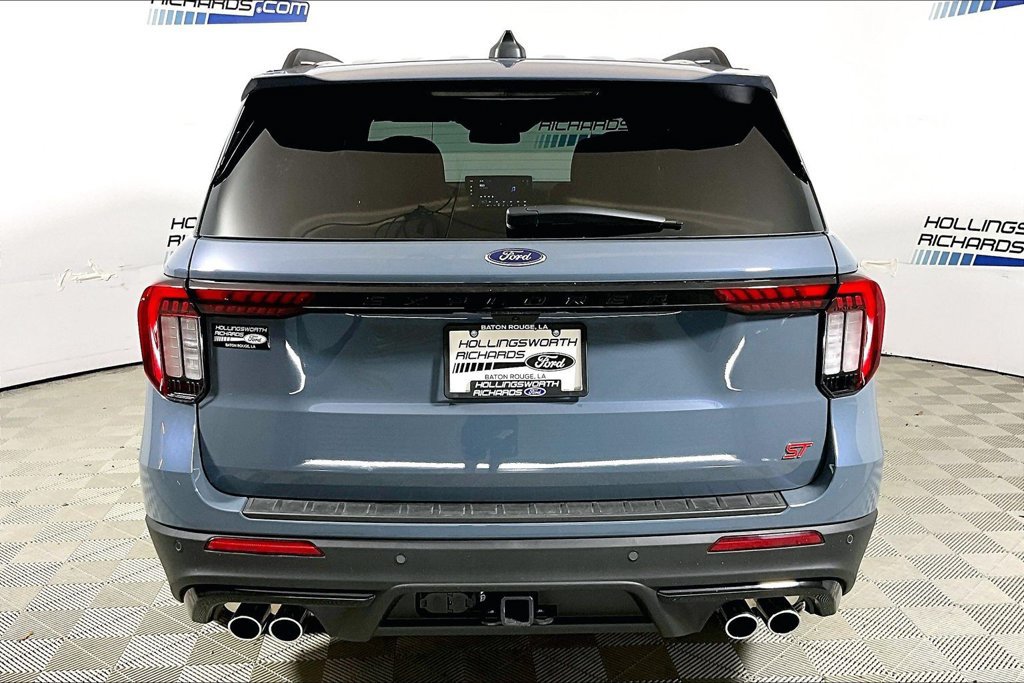 New 2026 Ford Explorer ST RWD image 4