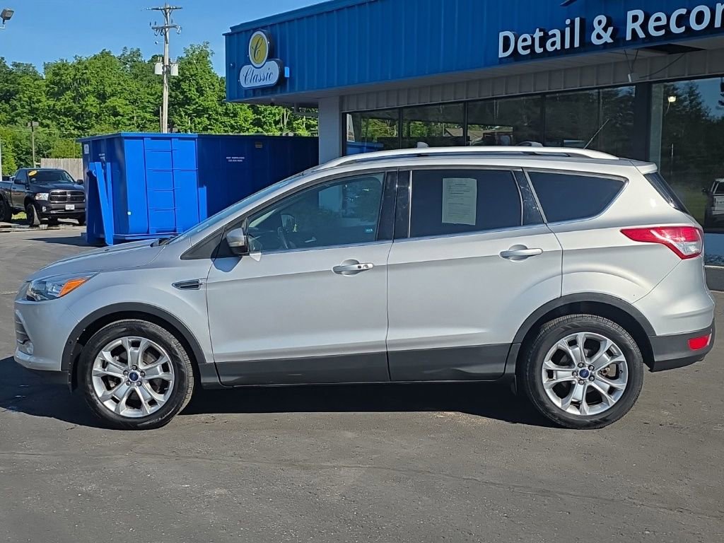 Used 2016 Ford Escape Titanium w/ Equipment Group 301A AWD/4WD image 2