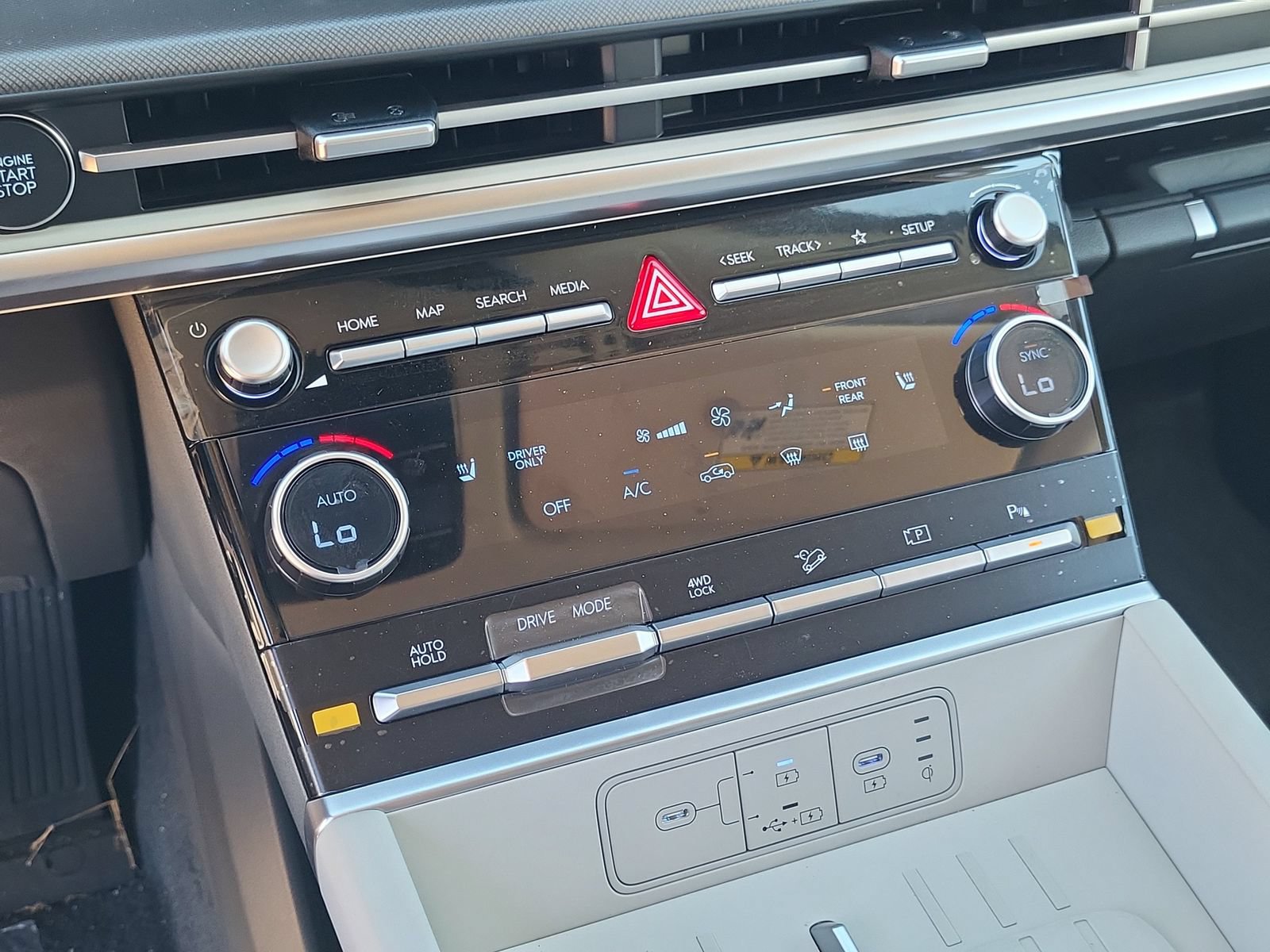 New 2026 Hyundai Santa Fe SEL AWD/4WD image 11