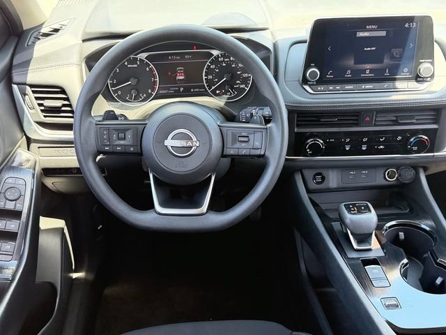Used 2024 Nissan Rogue S FWD image 12
