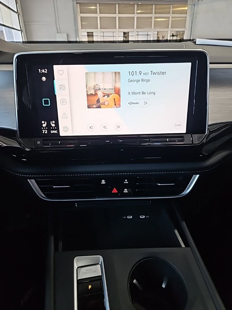 New 2026 Volkswagen Atlas Cross Sport SE image 29