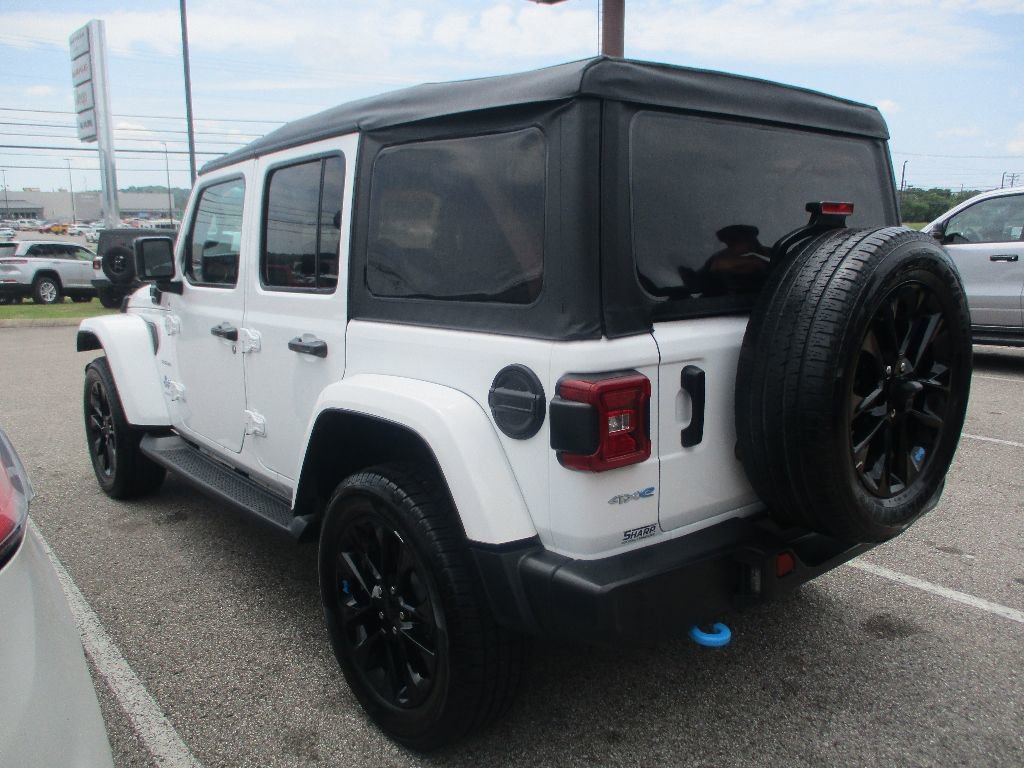 Used 2023 Jeep Wrangler Sahara image 17