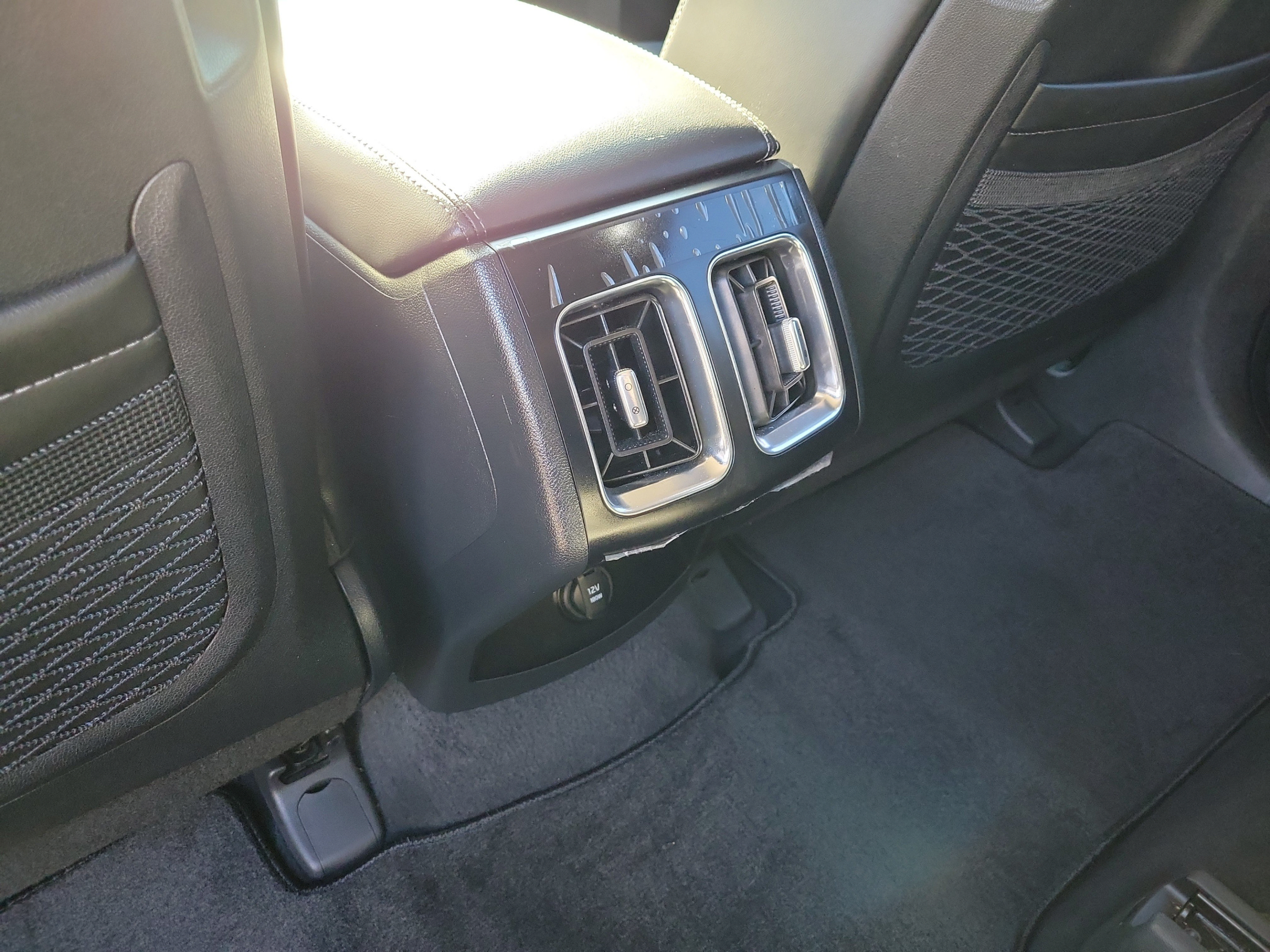 Certified 2025 Kia Sorento S w/ Panoramic Sunroof Package FWD image 12