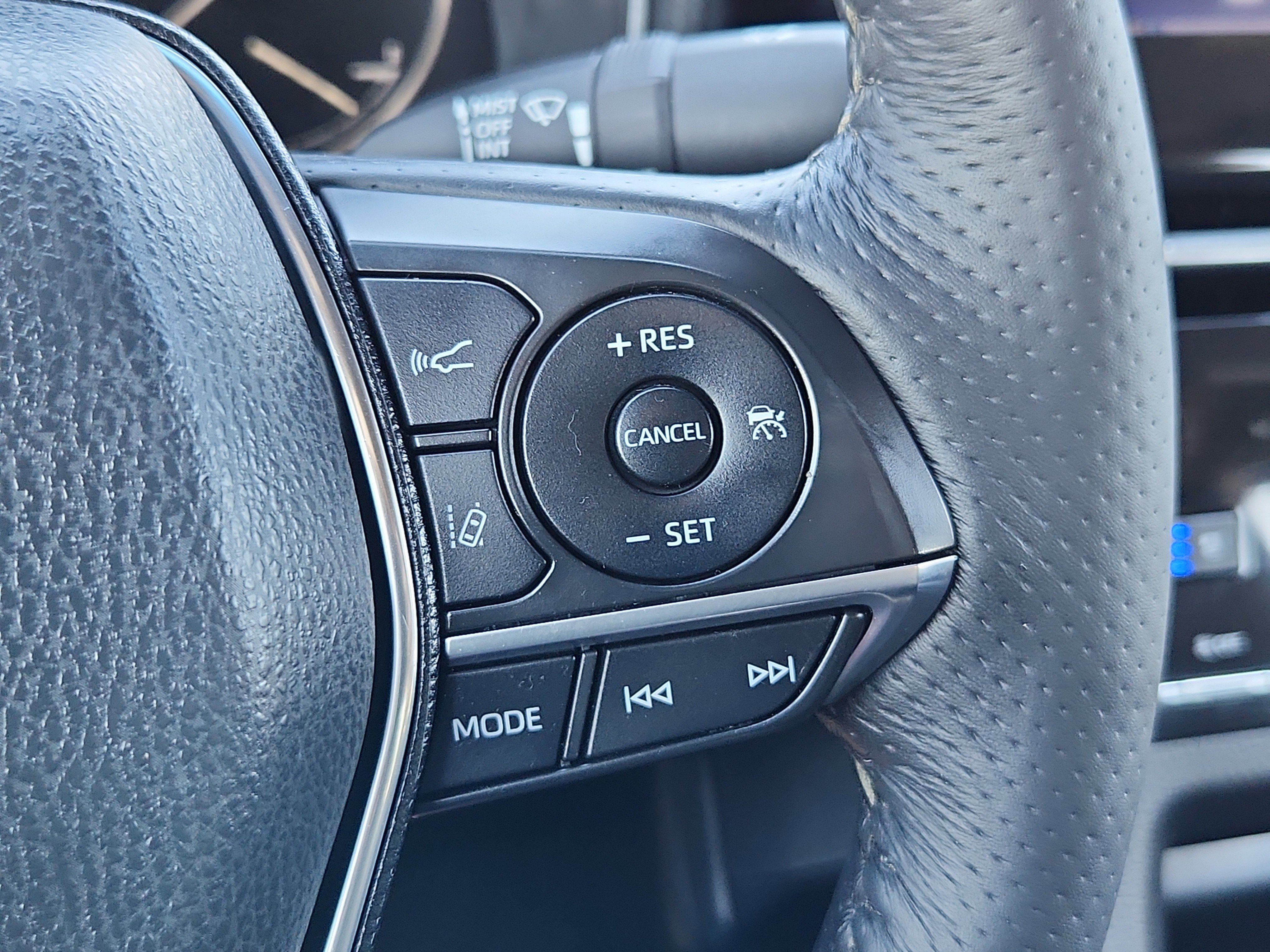 Used 2021 Toyota Avalon Limited w/ Advanced Safety Package FWD image 22