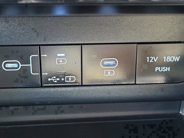 Used 2025 Hyundai Sonata SEL FWD image 31