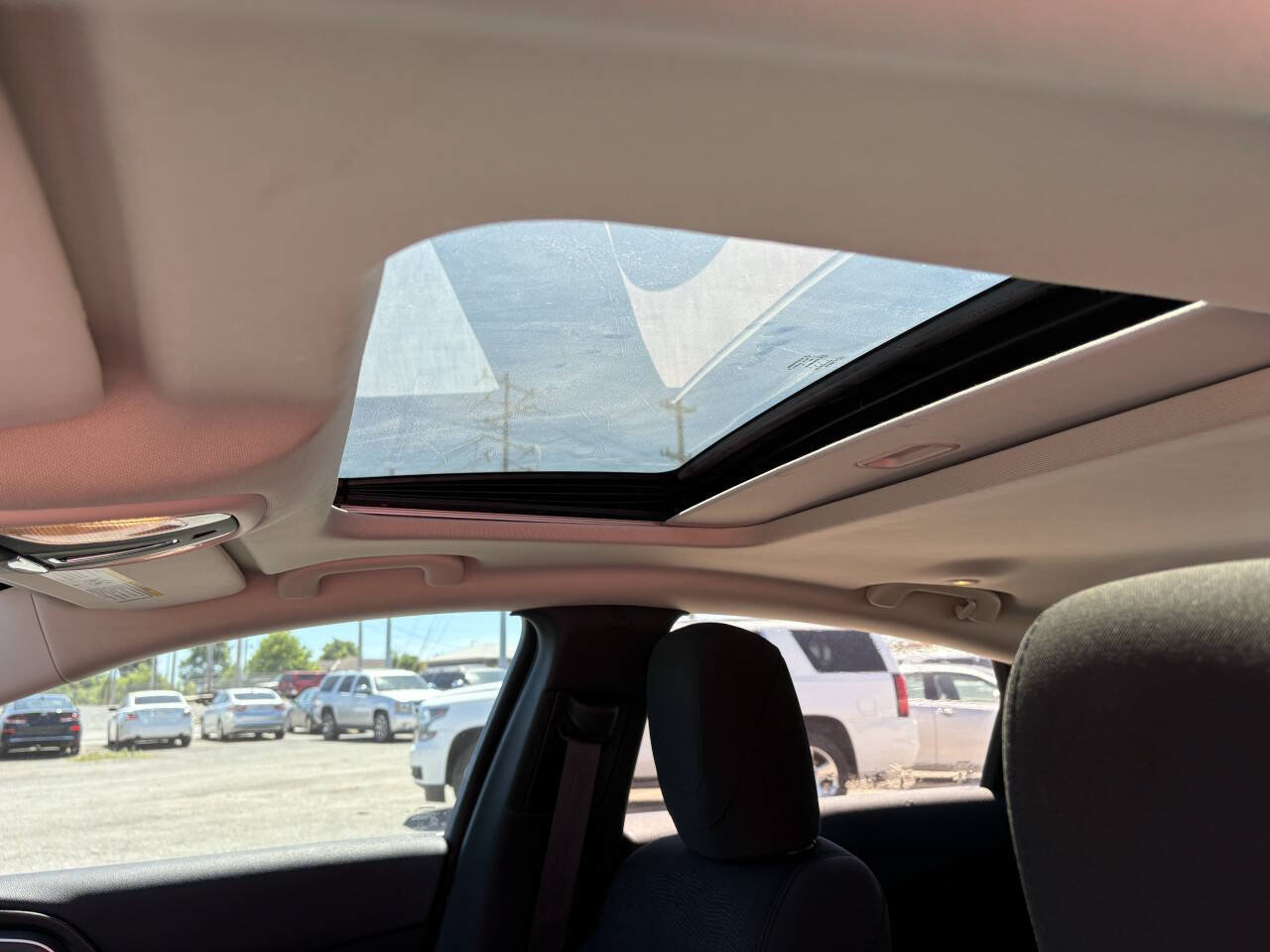 Used 2016 Chrysler 200 Limited w/ Anniversary Edition FWD image 18