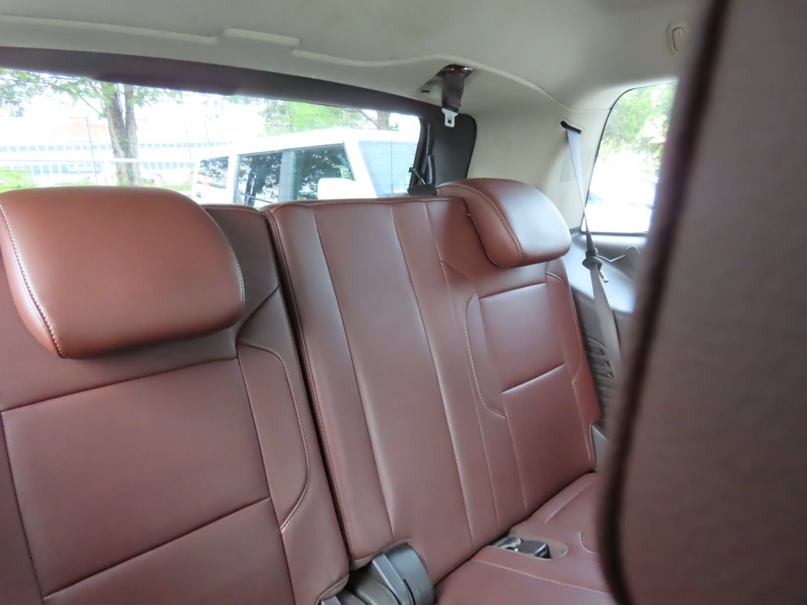 Used 2015 Chevrolet Tahoe LTZ AWD/4WD image 37