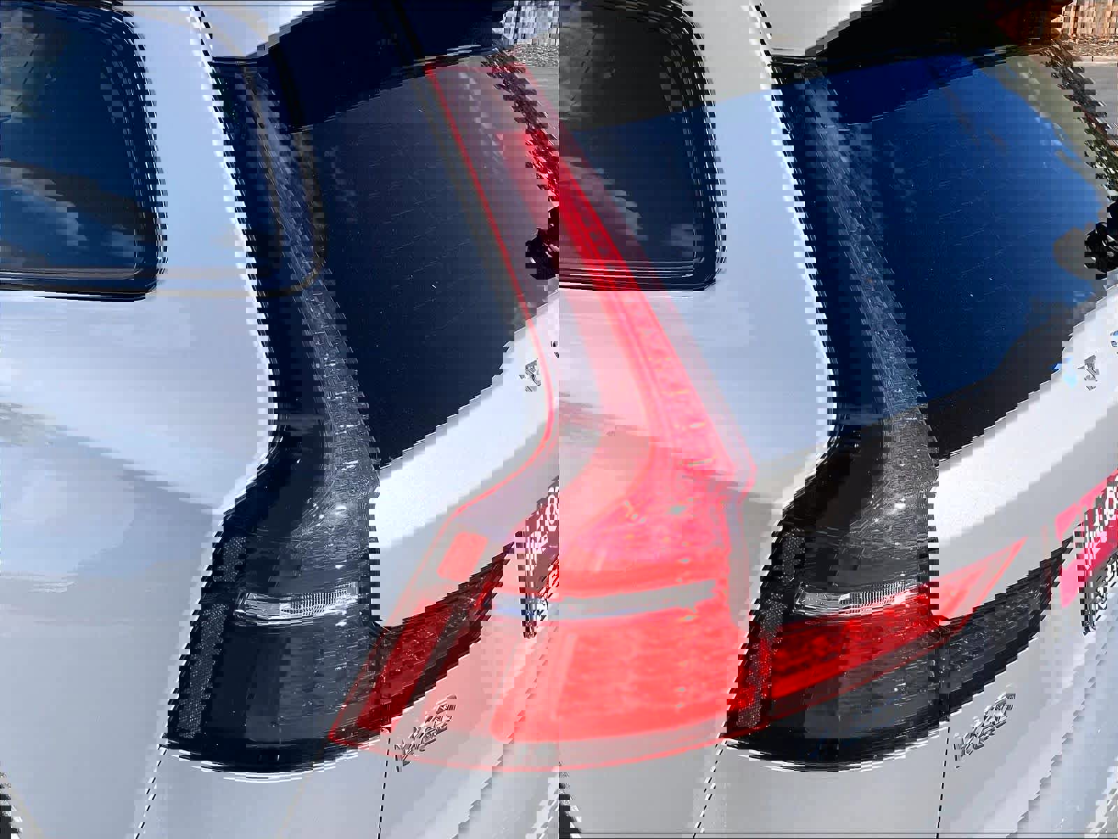 Used 2025 Volvo V60 B5 Cross Country Plus image 32