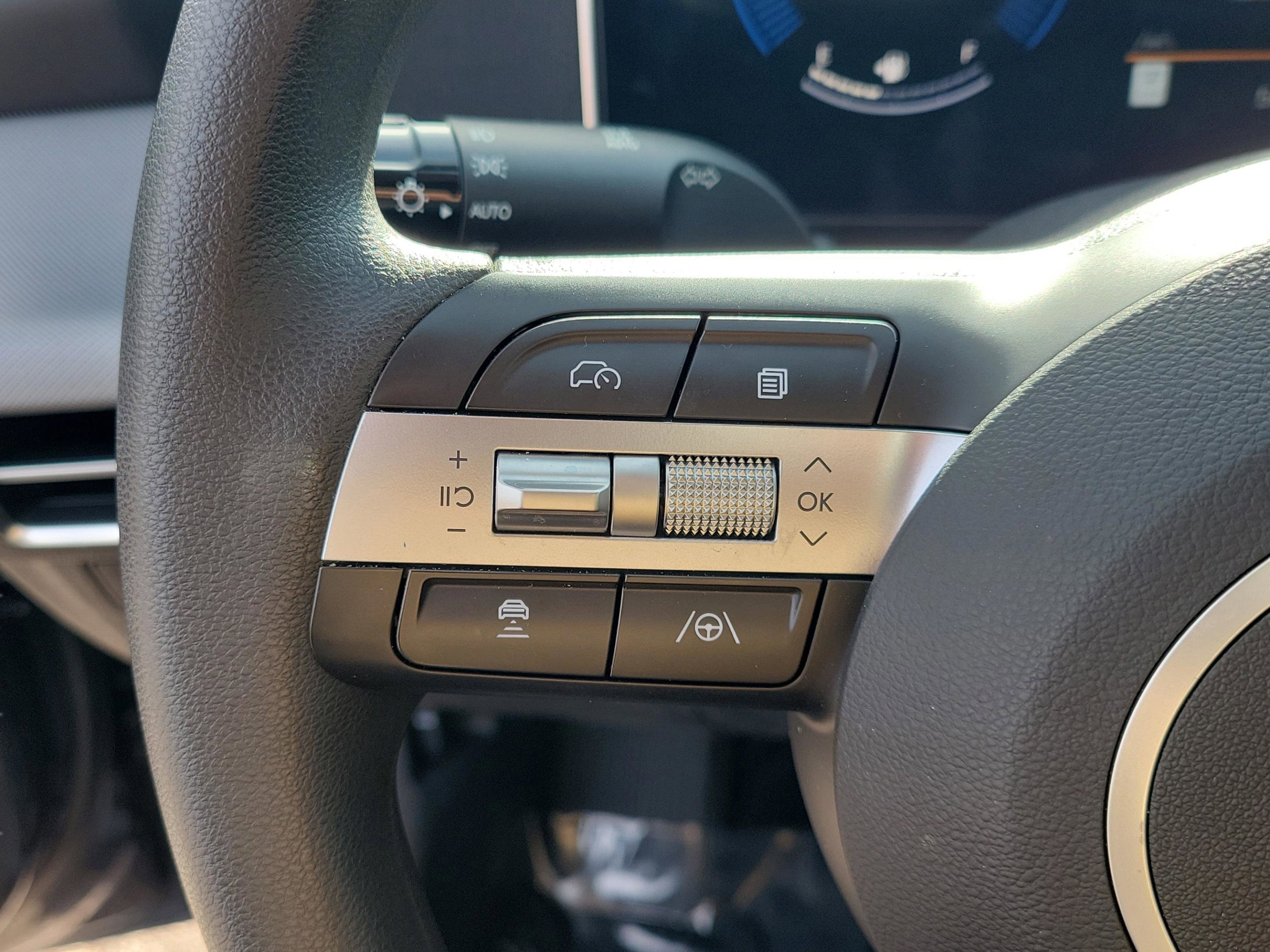 Used 2025 Hyundai Sonata SE image 24