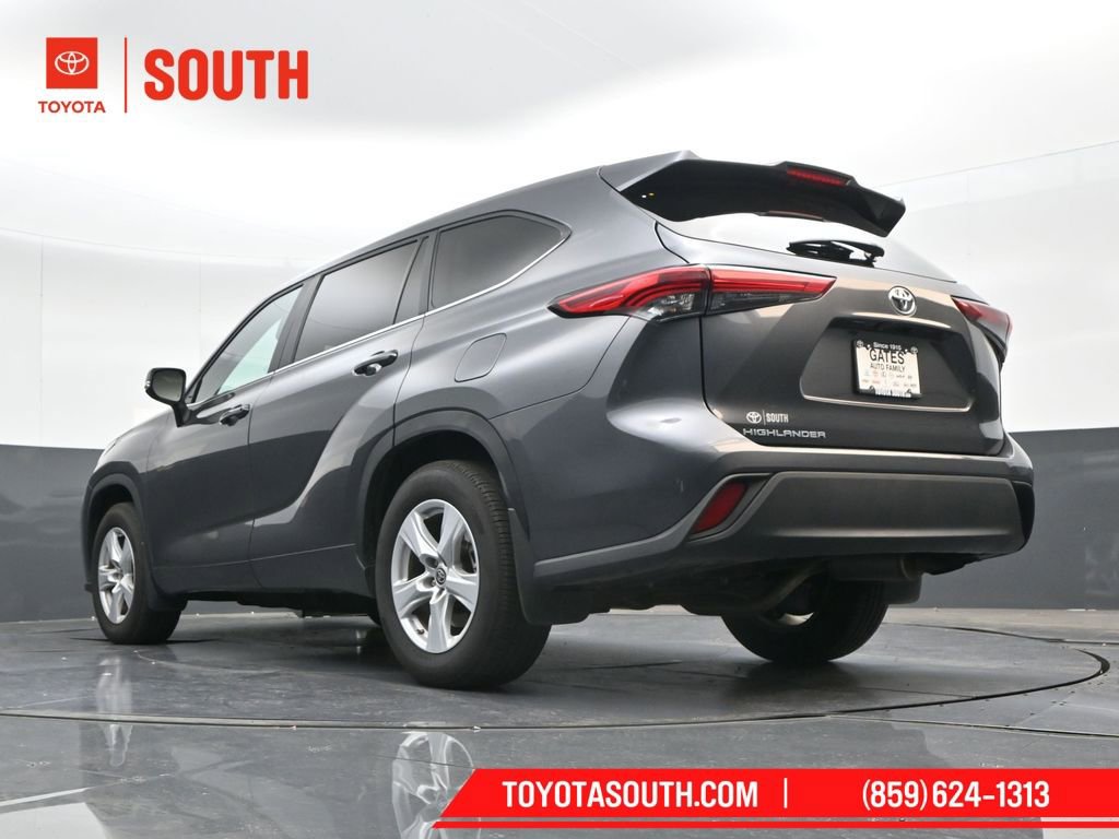 Used 2023 Toyota Highlander L image 47