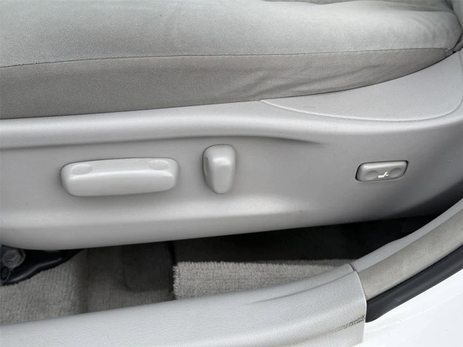Used 2009 Toyota Camry LE FWD image 22