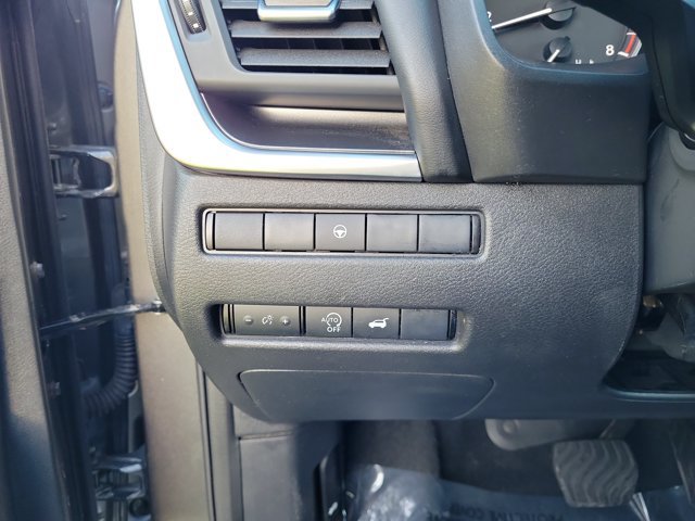 Used 2025 Nissan Rogue SV AWD/4WD image 22