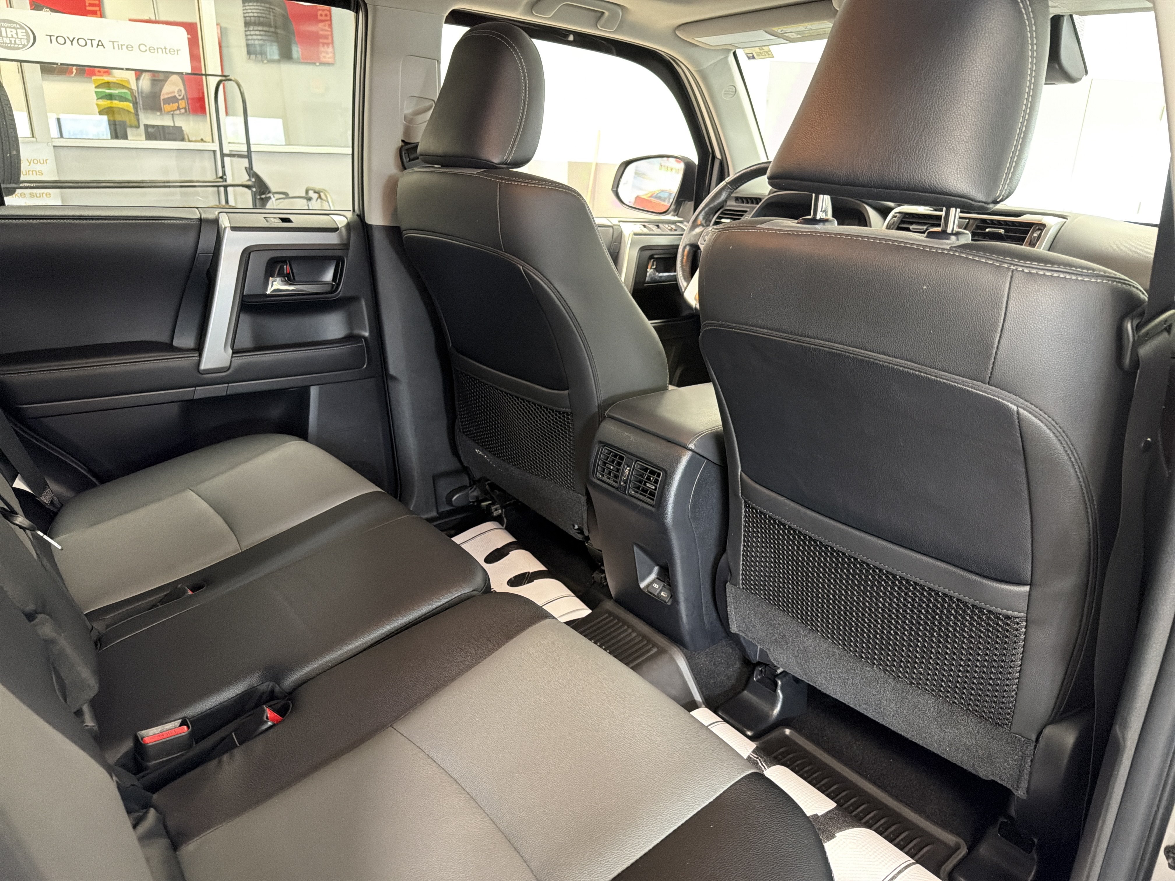 Used 2024 Toyota 4Runner SR5 Premium w/ Moonroof Package AWD/4WD image 35
