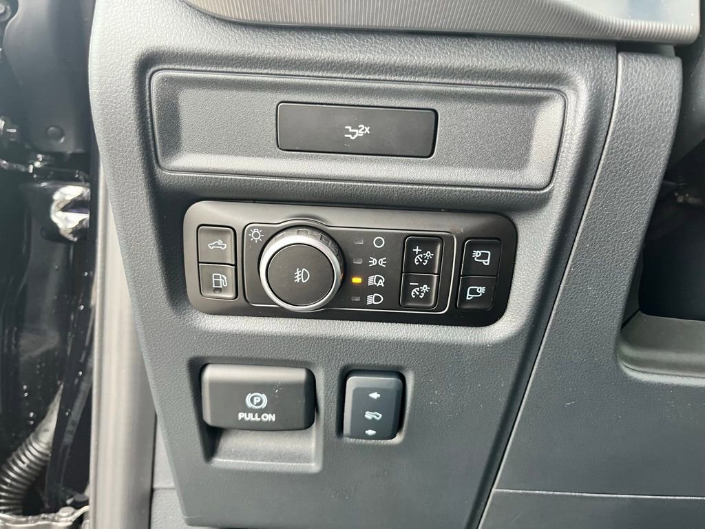 New 2026 Ford F150 Lariat w/ Equipment Group 501A Mid image 16