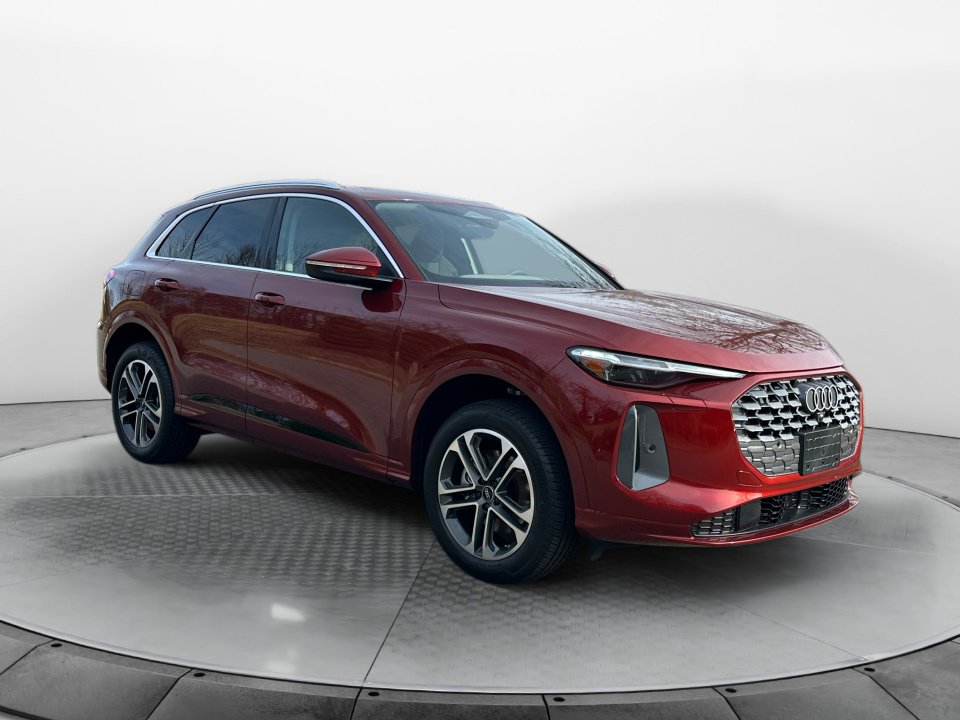 New 2025 Audi Q5 Premium Plus