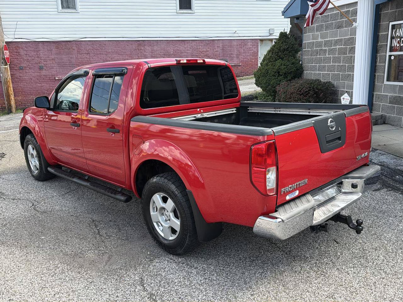 Used 2005 Nissan Frontier SE w/ (P01) Power Pkg AWD/4WD image 7