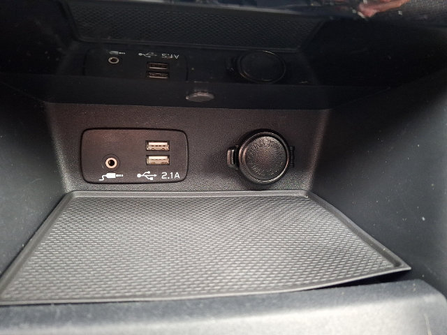 Certified 2022 Subaru Forester Premium AWD/4WD image 38