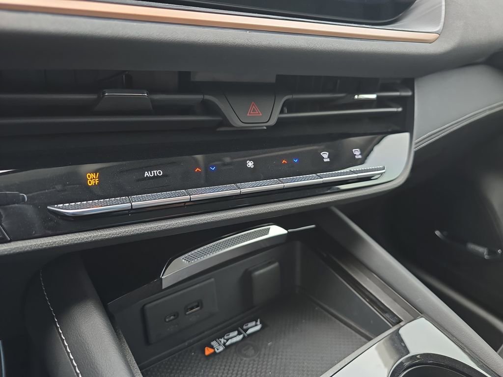 New 2025 Buick Envision Sport Touring image 24